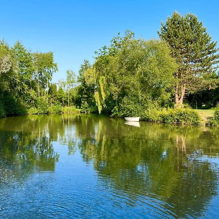 Gite Du Manoir Des Haies Les Champs-Géraux Exteriér fotografie